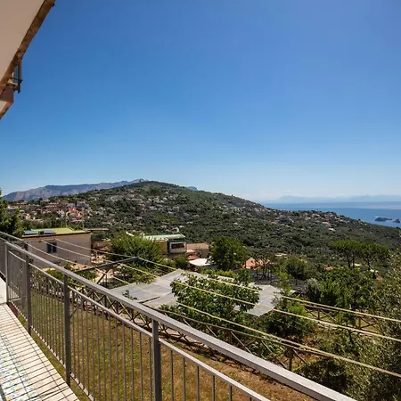 شقة Geca's House - Panoramic Sea View ماسّا لوبْرينسِ